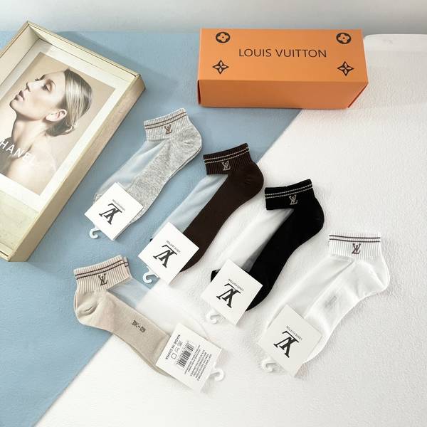 Louis Vuitton Socks LVO00006